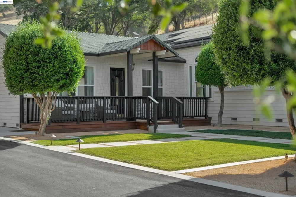 16800 Marsh Creek Rd Clayton, CA 94517