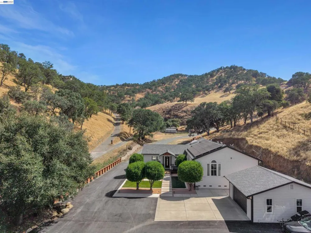 16800 Marsh Creek Rd Clayton, CA 94517