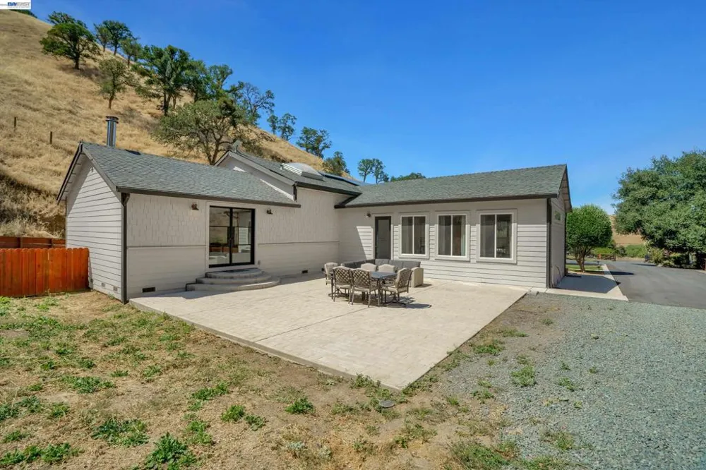 16800 Marsh Creek Rd Clayton, CA 94517