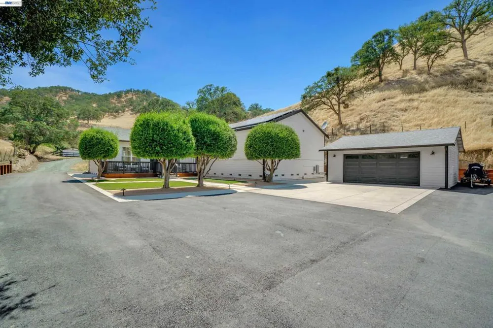 16800 Marsh Creek Rd Clayton, CA 94517
