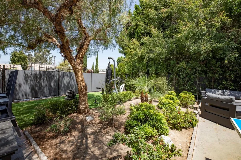 6206 Camellia North Hollywood, CA 91606