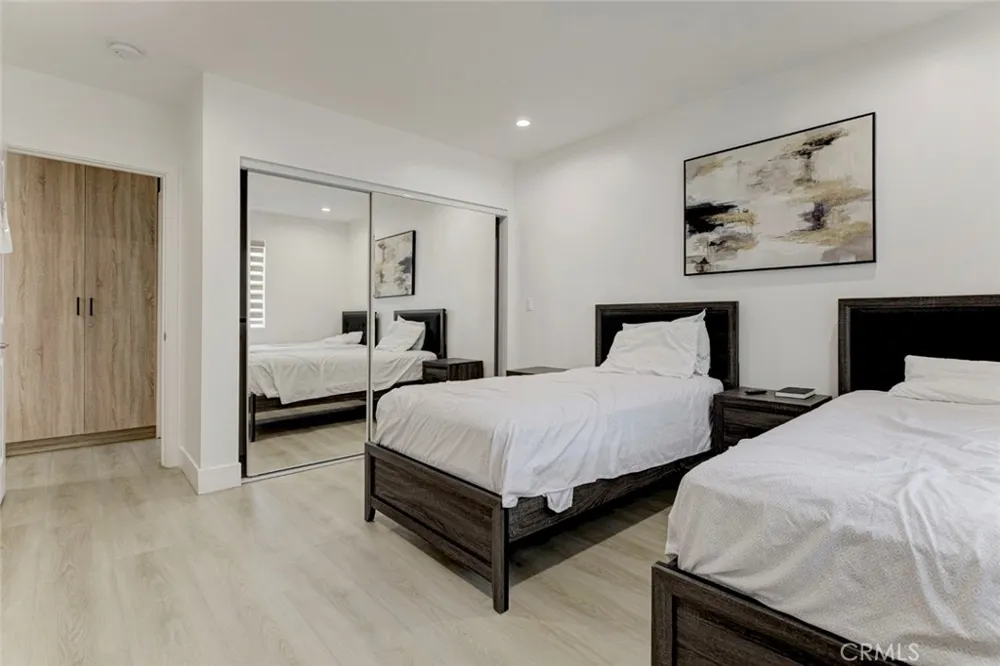 6206 Camellia North Hollywood, CA 91606