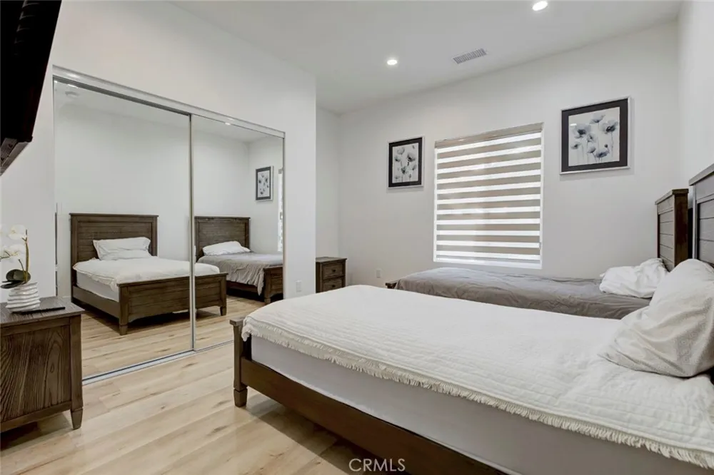 6206 Camellia North Hollywood, CA 91606