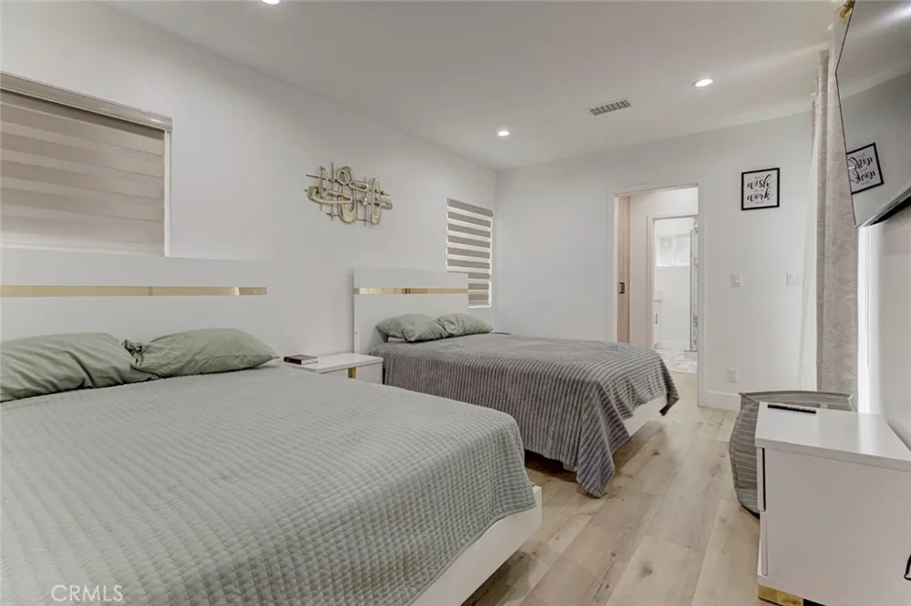 6206 Camellia North Hollywood, CA 91606