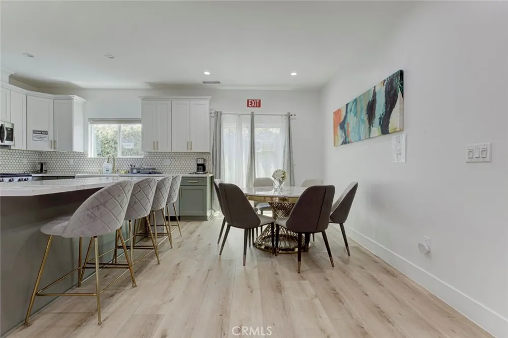 6206 Camellia North Hollywood, CA 91606