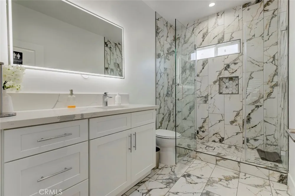 6206 Camellia North Hollywood, CA 91606