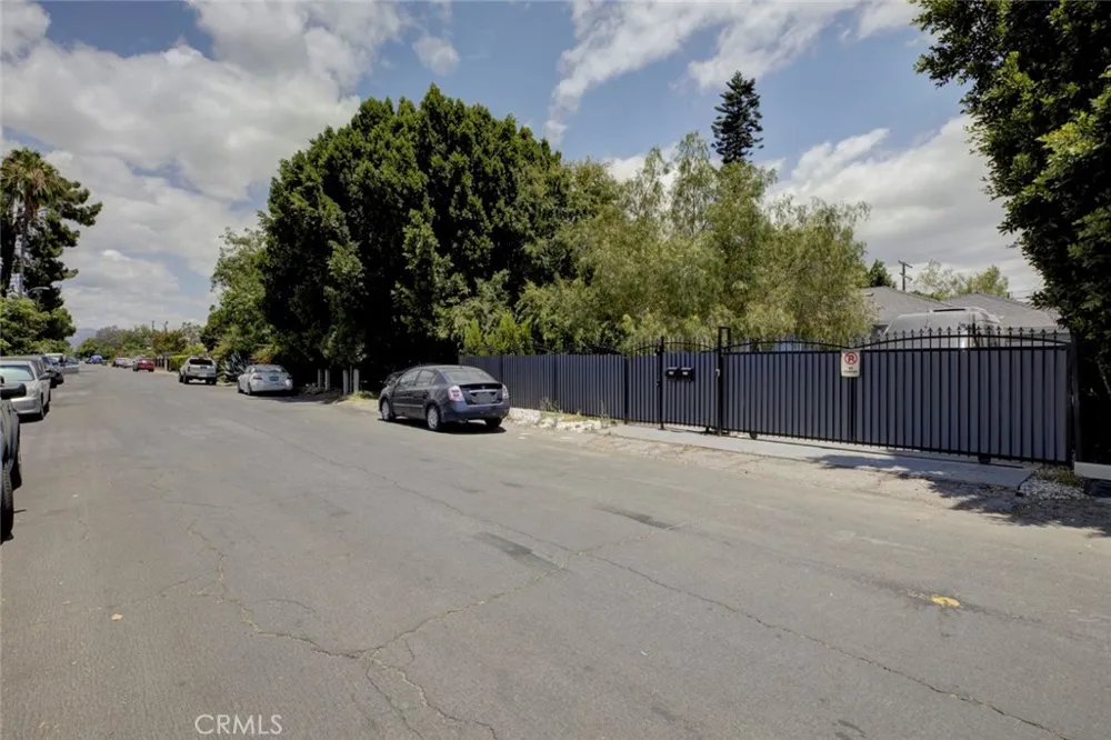 6206 Camellia North Hollywood, CA 91606