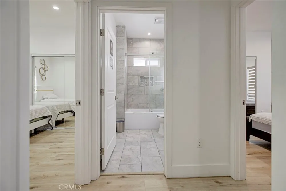 6206 Camellia North Hollywood, CA 91606