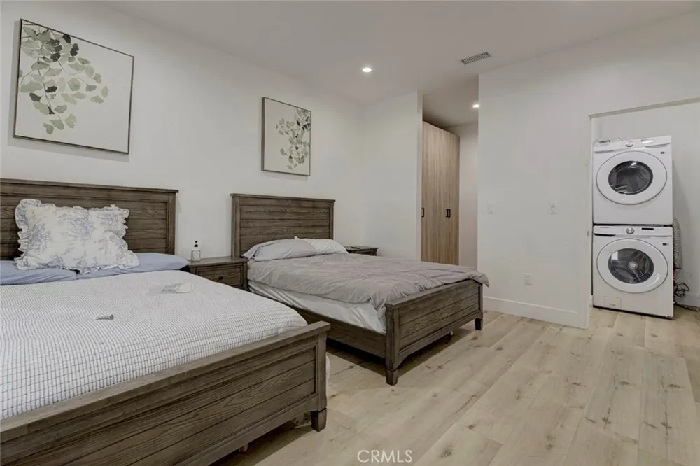6206 Camellia North Hollywood, CA 91606