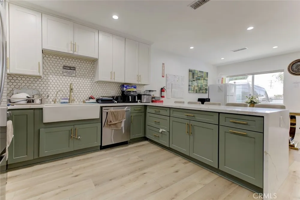 6206 Camellia North Hollywood, CA 91606