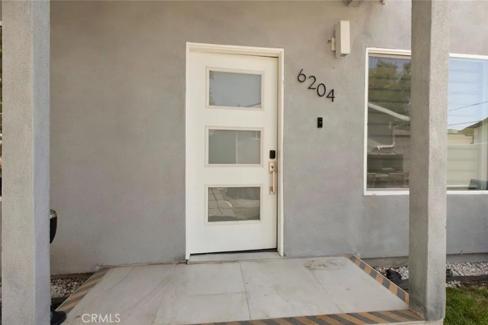 6206 Camellia North Hollywood, CA 91606