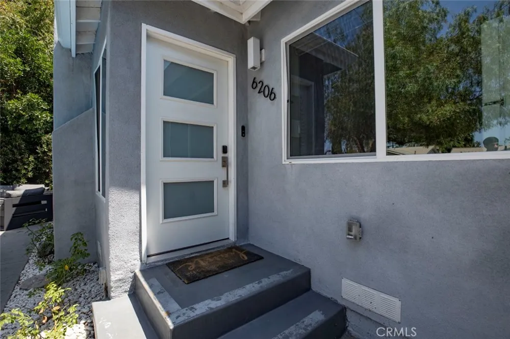 6206 Camellia North Hollywood, CA 91606