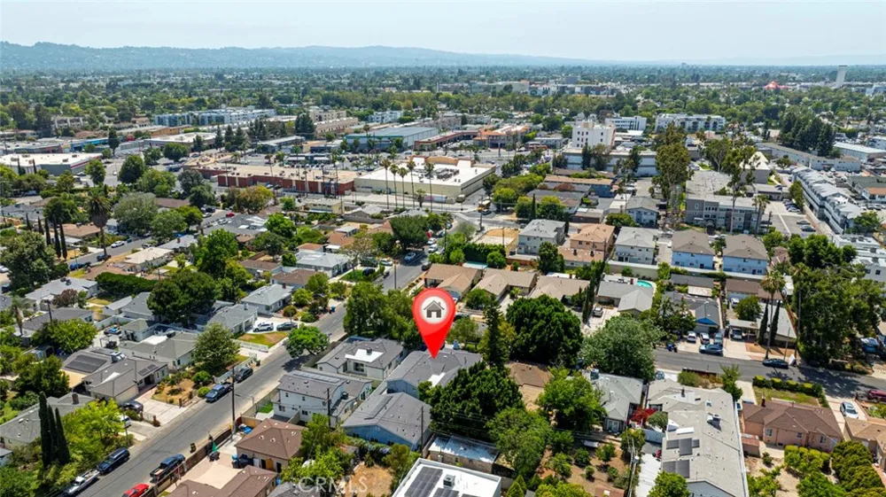 6206 Camellia North Hollywood, CA 91606