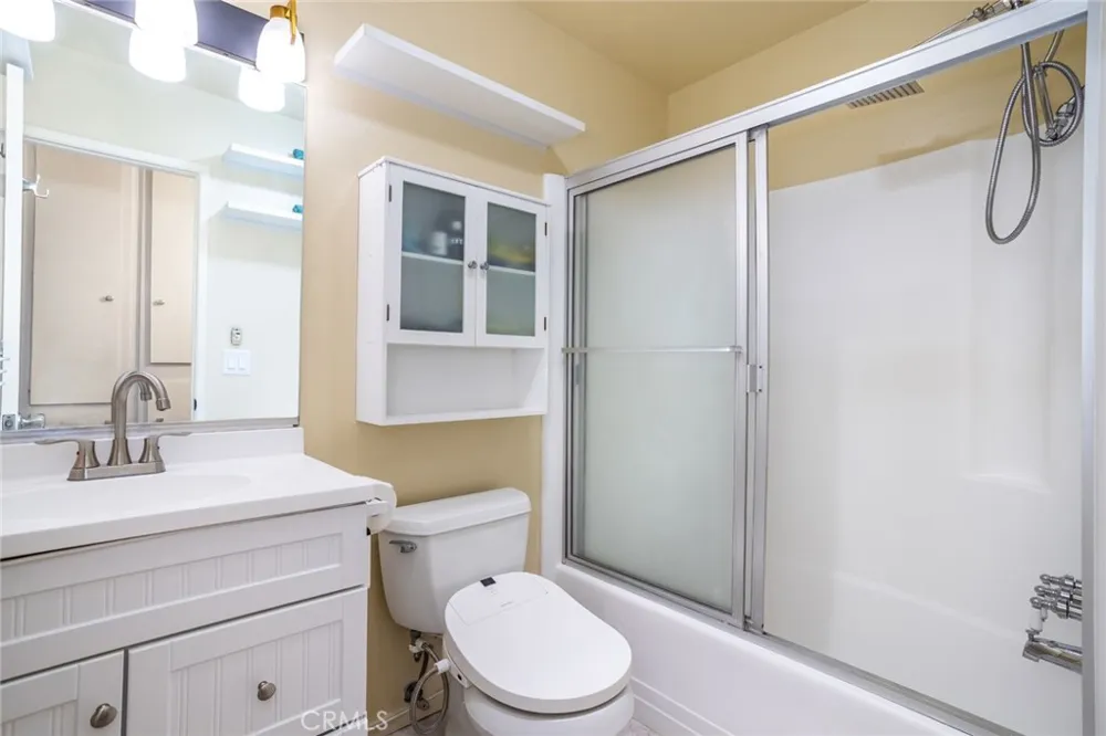 19716 Avenue Of The Oaks Newhall, CA 91321