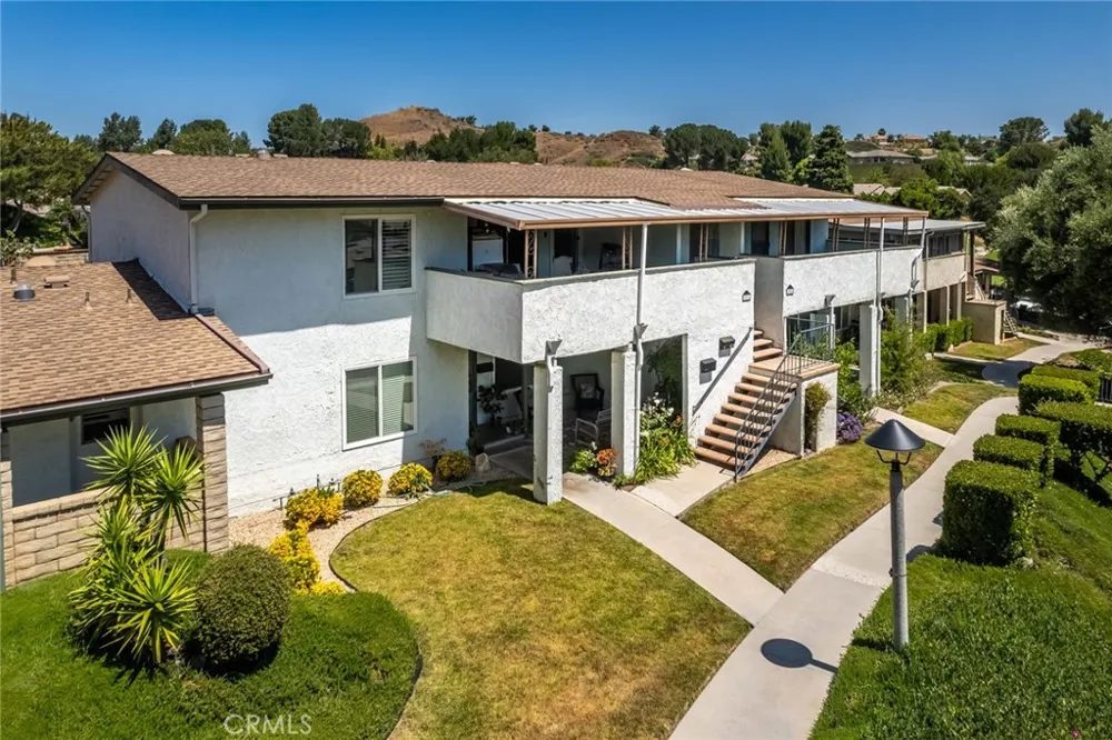 19716 Avenue Of The Oaks Newhall, CA 91321