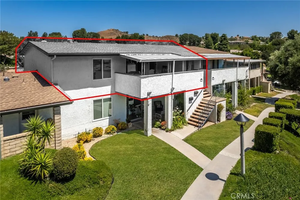 19716 Avenue Of The Oaks Newhall, CA 91321