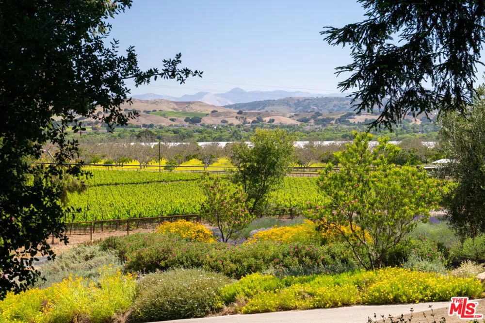 8630 Santa Rosa Road Buellton, CA 93427