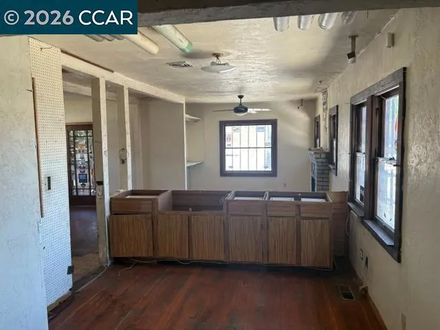 516 Ward St Martinez, CA 94553
