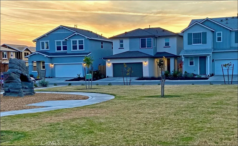 3021 Sowell Street Visalia, CA 93291