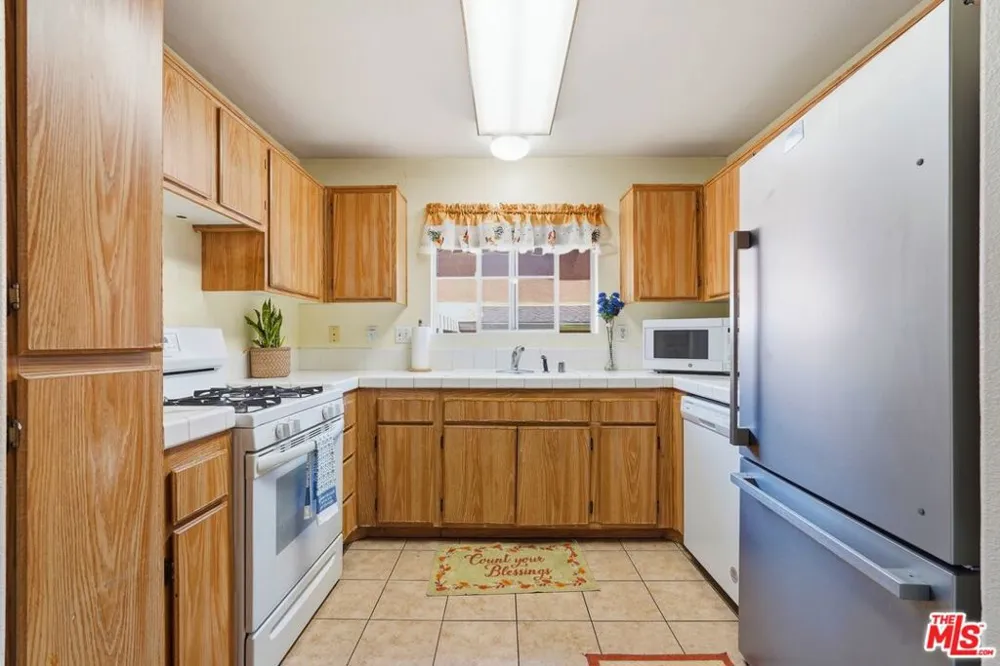 1050 Harbor Heights Drive #C Harbor City, CA 90710