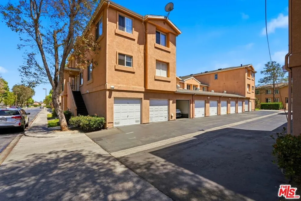 1050 Harbor Heights Drive #C Harbor City, CA 90710