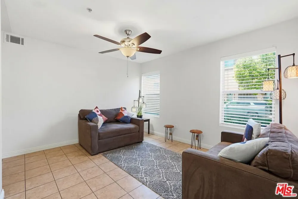 1050 Harbor Heights Drive #C Harbor City, CA 90710