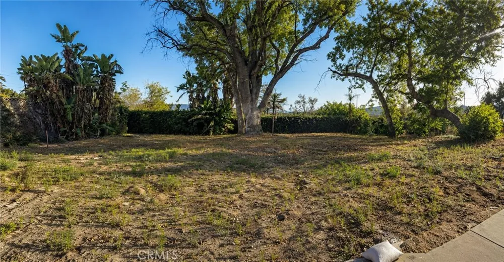 3383 Glenrose Avenue Altadena, CA 91001