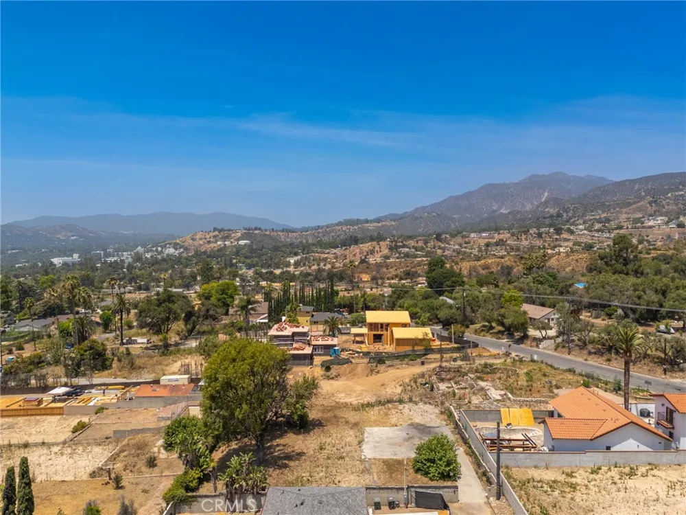 3383 Glenrose Avenue Altadena, CA 91001