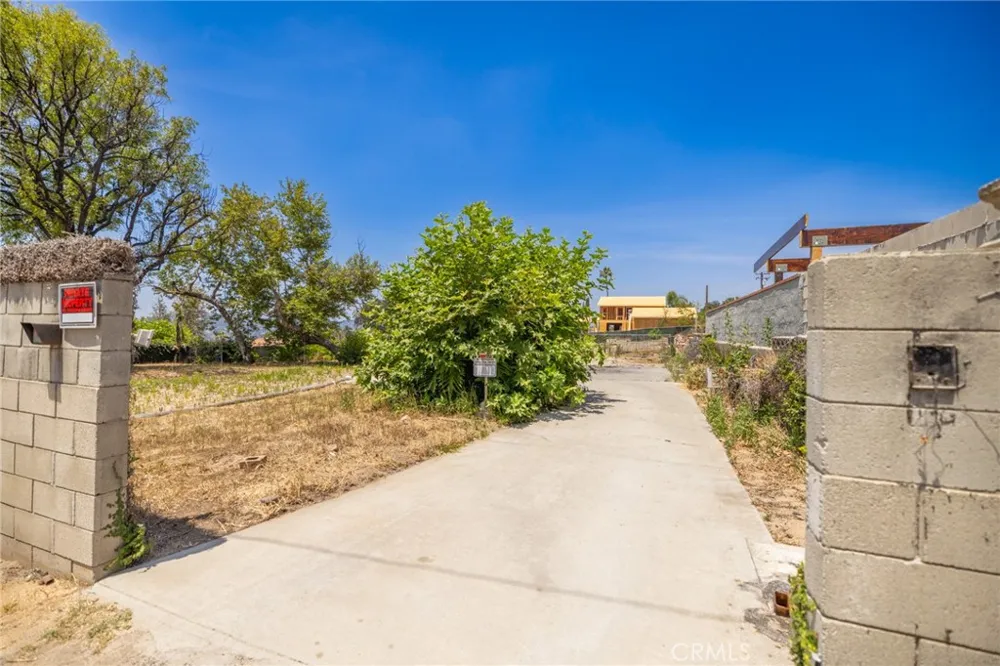 3383 Glenrose Avenue Altadena, CA 91001