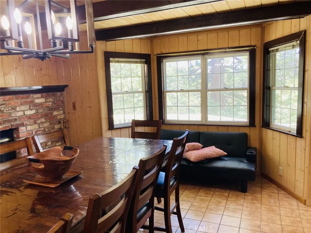 264 Fairway Lake Arrowhead, CA 92352