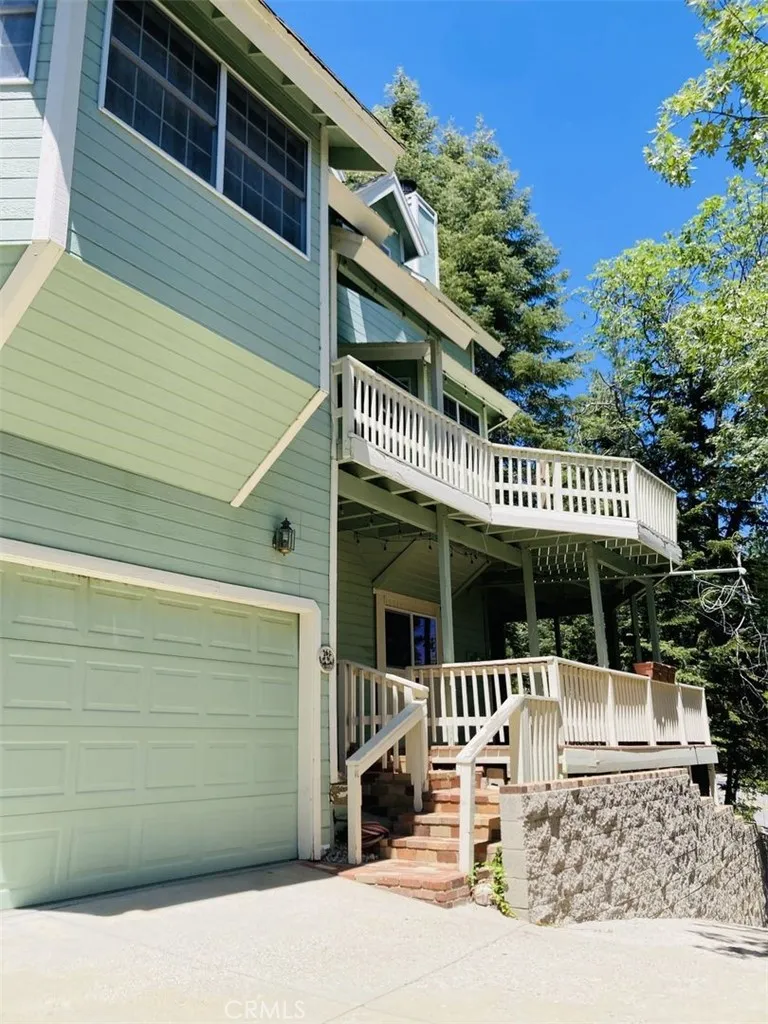 264 Fairway Lake Arrowhead, CA 92352