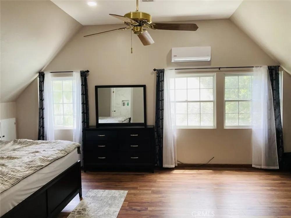 264 Fairway Lake Arrowhead, CA 92352