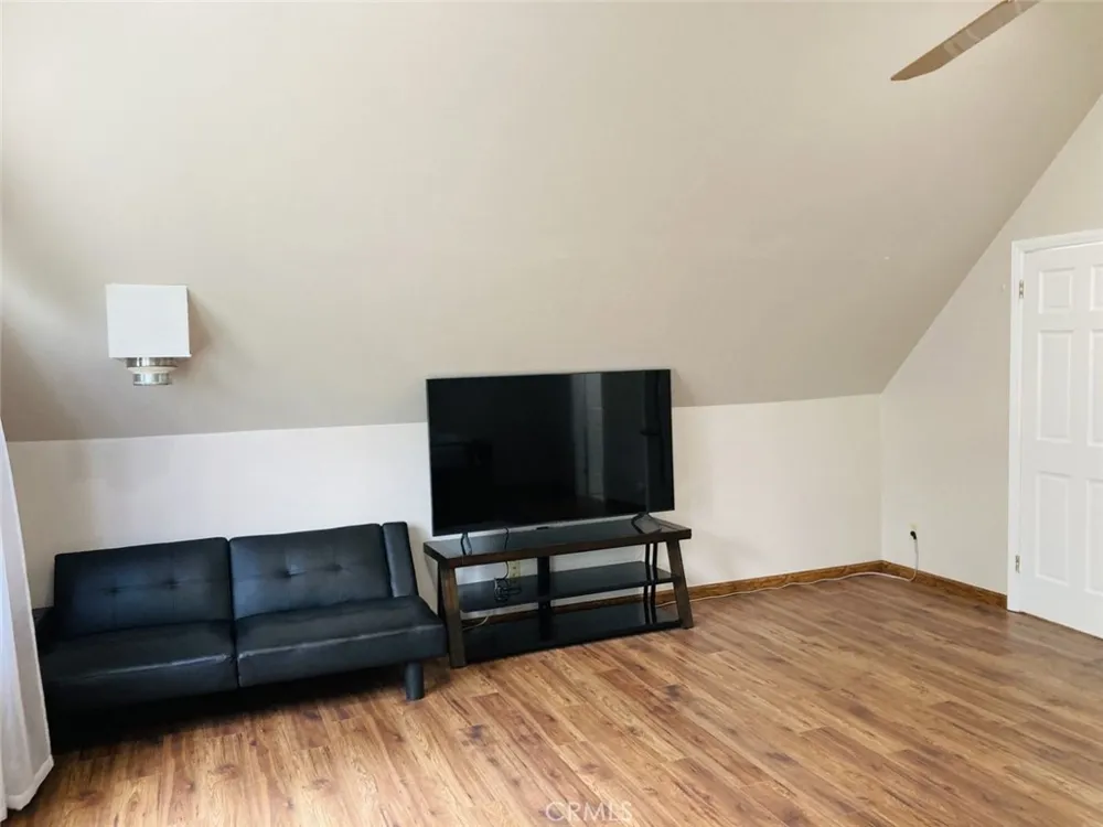 264 Fairway Lake Arrowhead, CA 92352