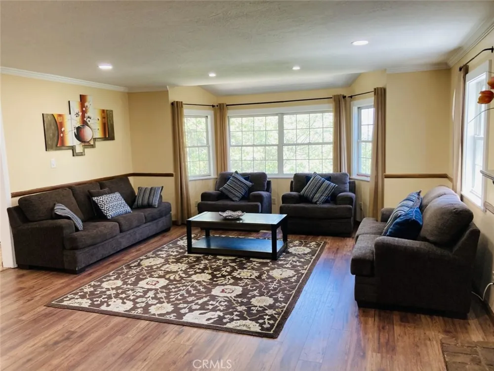 264 Fairway Lake Arrowhead, CA 92352