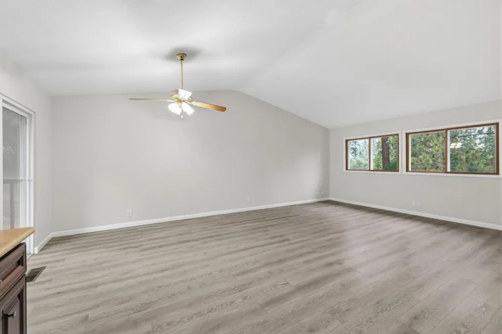 12910 Jackson Mill Drive Groveland, CA 95321