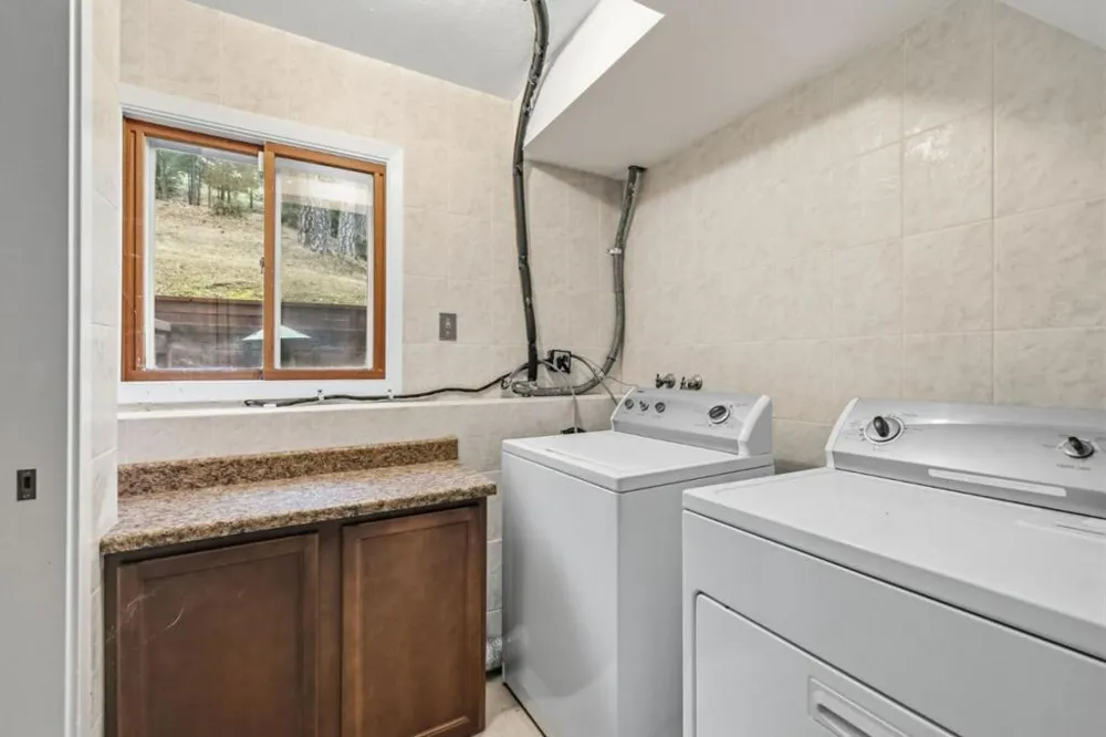 12910 Jackson Mill Drive Groveland, CA 95321