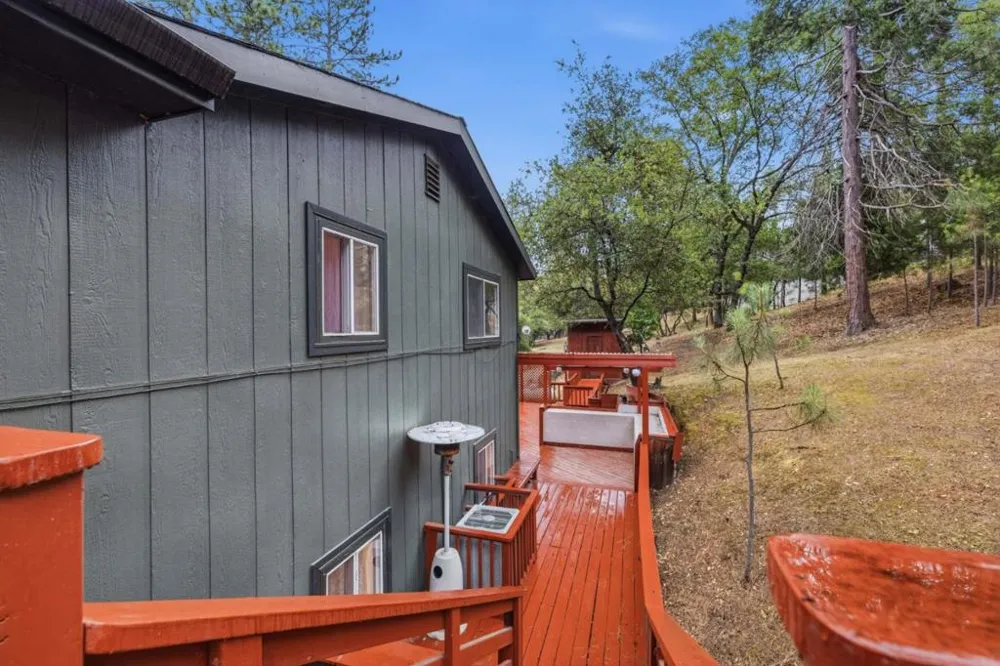 12910 Jackson Mill Drive Groveland, CA 95321