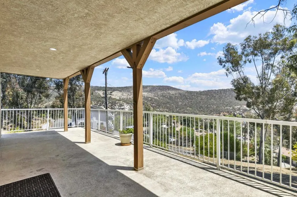 11941 Rocoso Road Lakeside, CA 92040