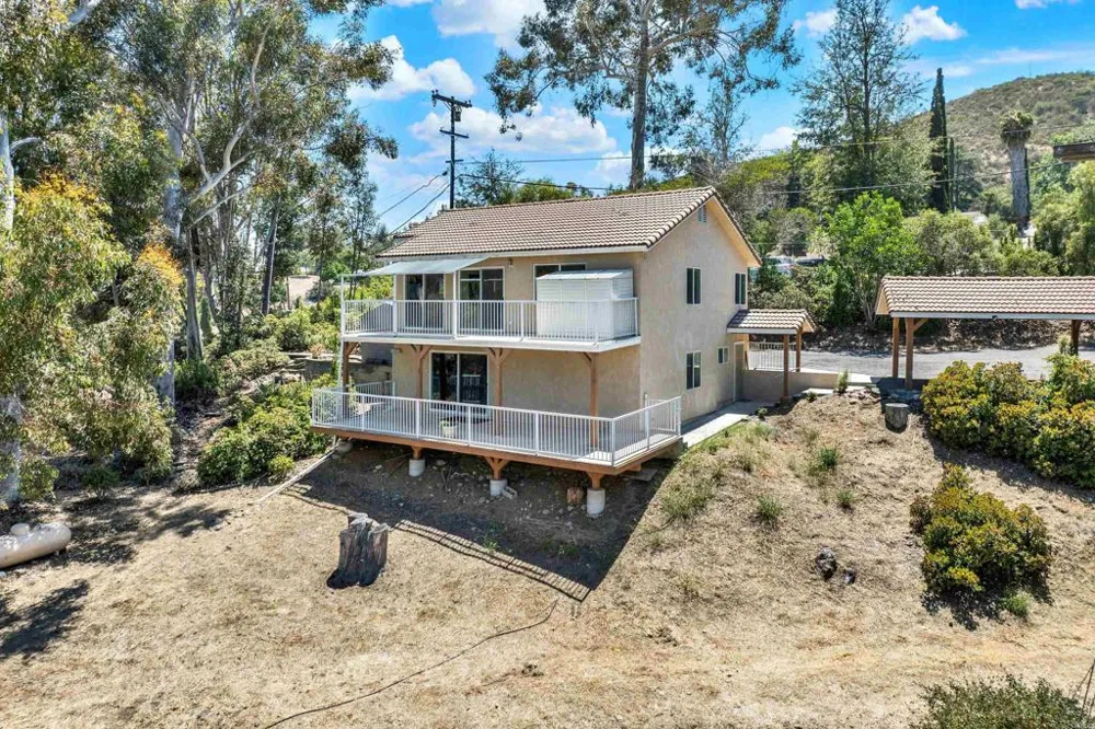 11941 Rocoso Road Lakeside, CA 92040