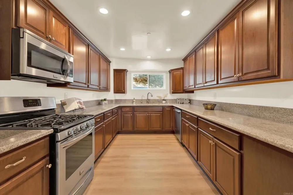 11941 Rocoso Road Lakeside, CA 92040