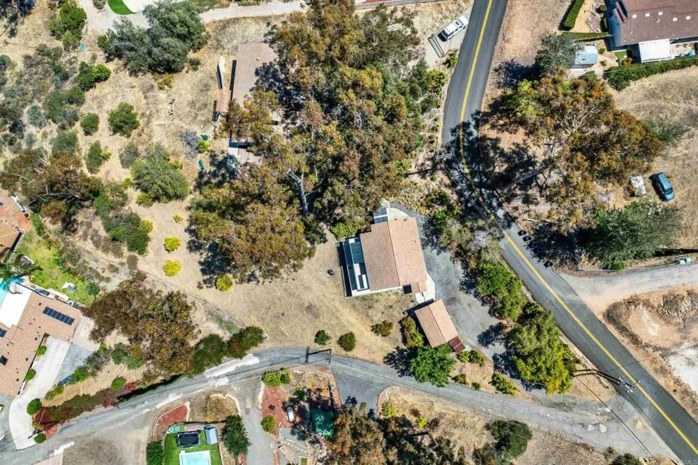 11941 Rocoso Road Lakeside, CA 92040