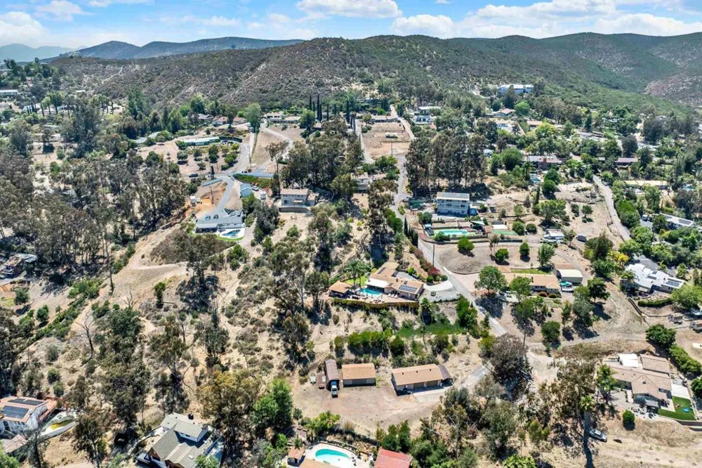 11941 Rocoso Road Lakeside, CA 92040