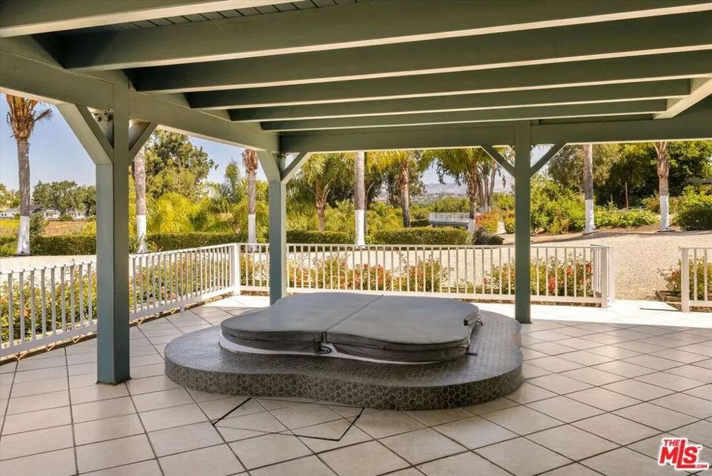 1551 Meadowvale Road Santa Ynez, CA 93460
