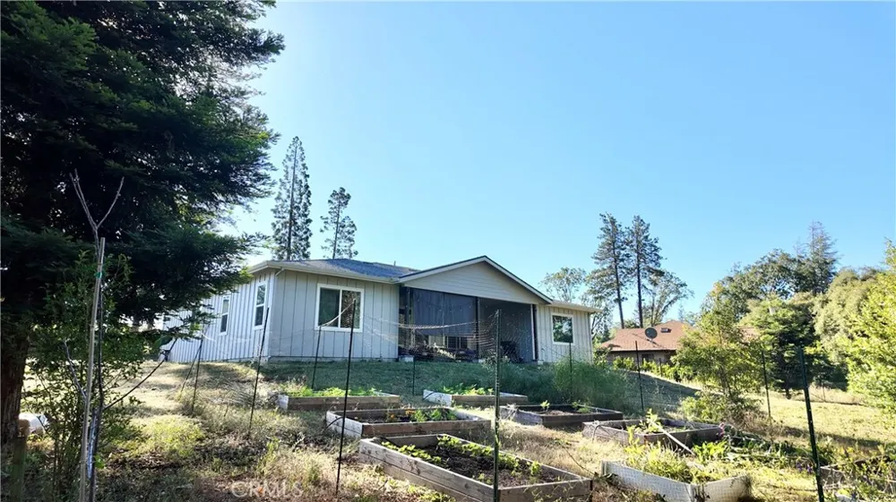 6639 Creekside Paradise, CA 95969