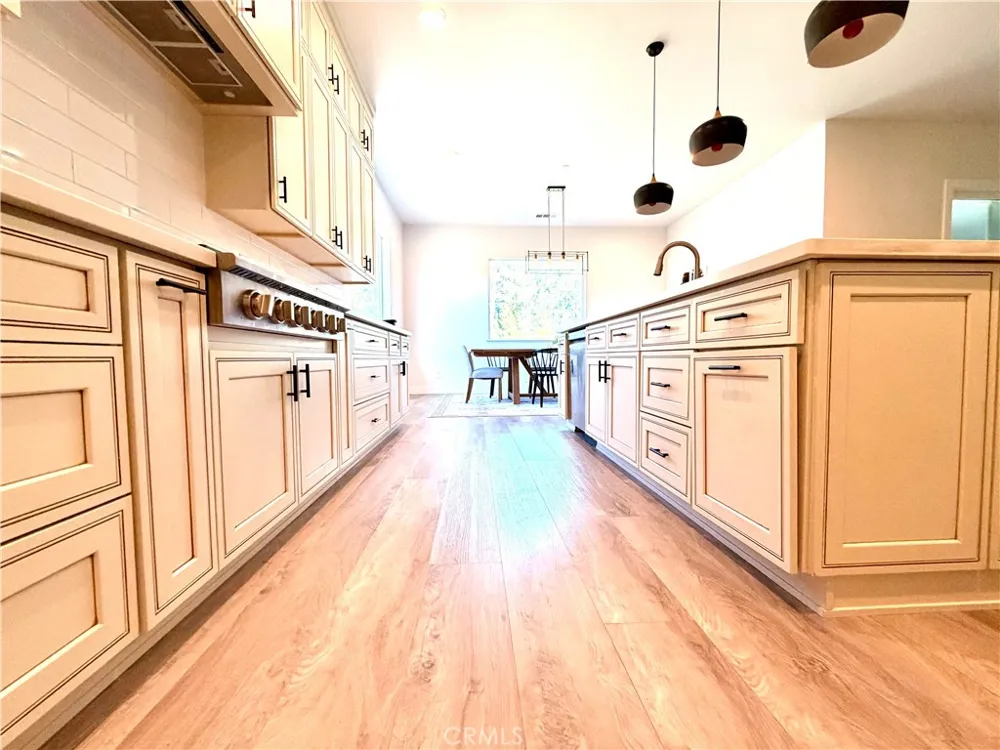 6639 Creekside Paradise, CA 95969