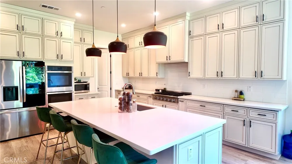 6639 Creekside Paradise, CA 95969
