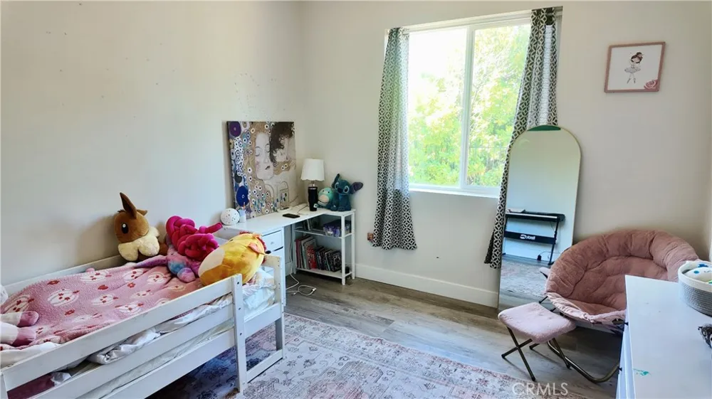 6639 Creekside Paradise, CA 95969