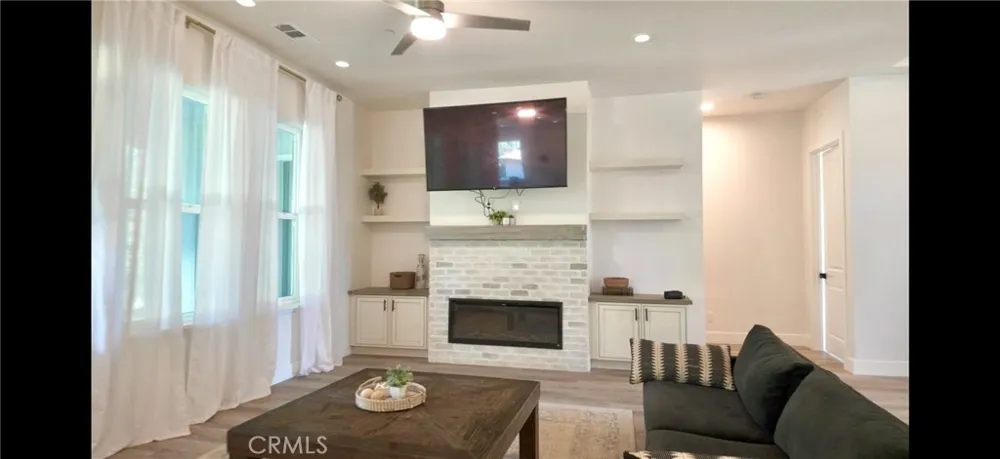 6639 Creekside Paradise, CA 95969
