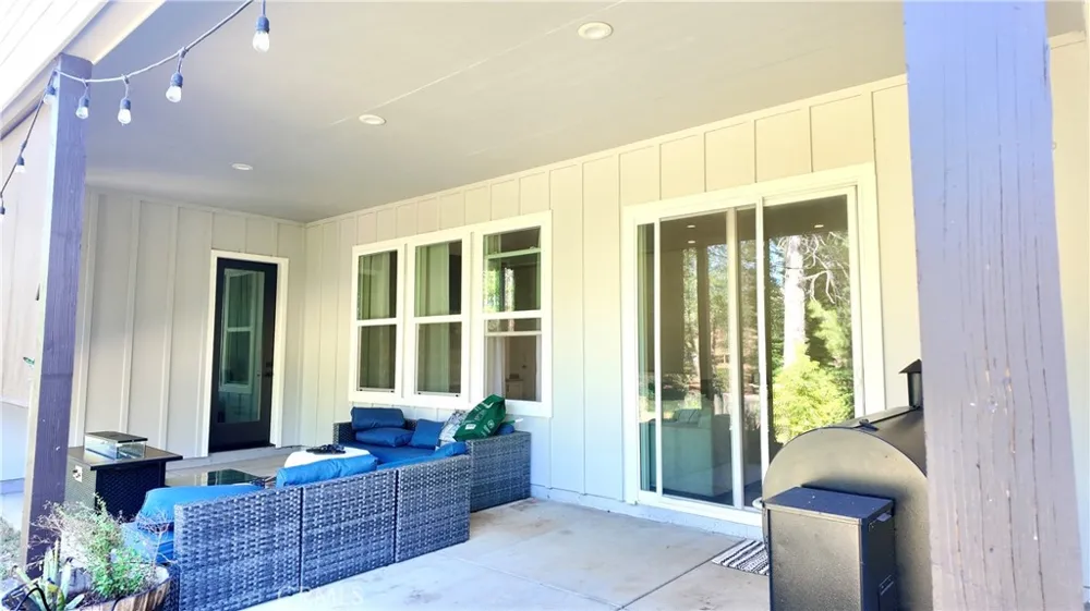 6639 Creekside Paradise, CA 95969