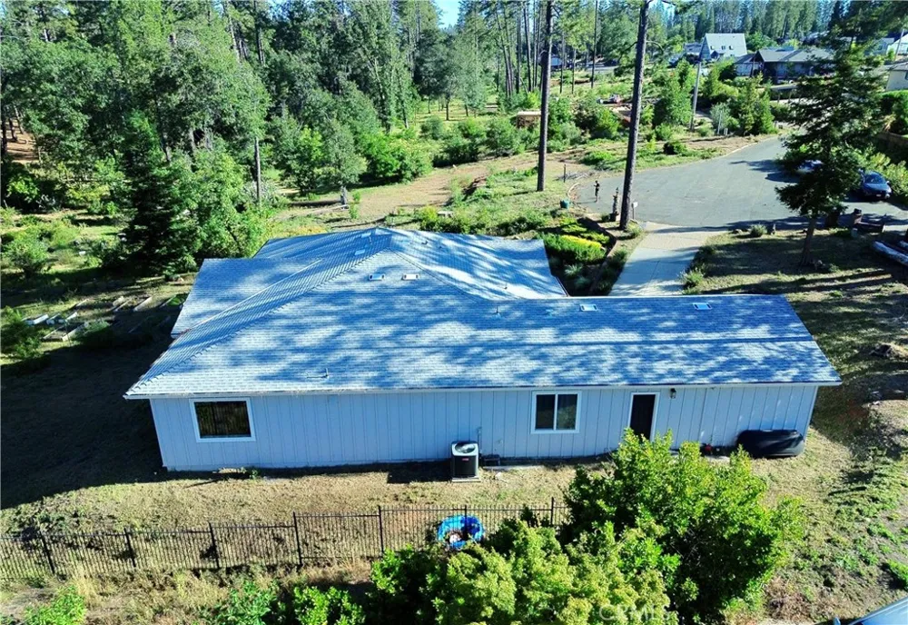 6639 Creekside Paradise, CA 95969